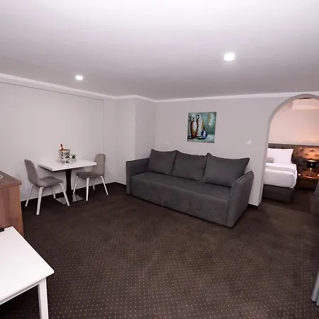 Apartment Alexandar Square *