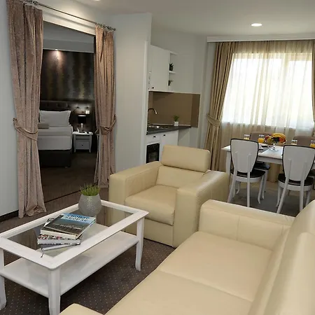 公寓 Alexandar Square *