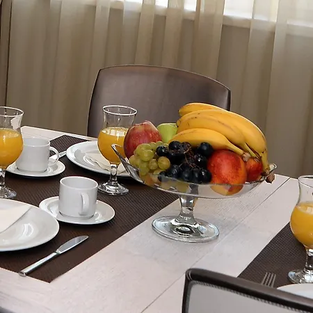 Alexandar Square Apartment *